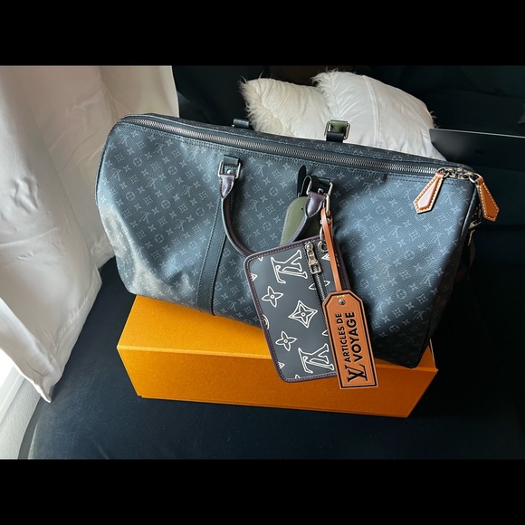 Louis Vuitton Keepall 50 black authentic limited duffle bag. - Picture 4 of 7